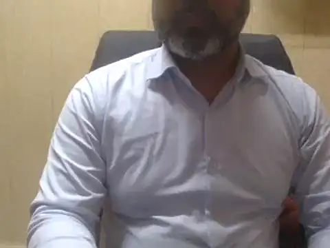 Snapshot of hairymaster95 chatting on January 2025 12:39:02 PM hairymaster95 online show from January 2025 12:39:02 PM