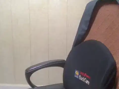 Snapshot of hairymaster95 chatting on January 2025 04:09:01 AM hairymaster95 online show from January 2025 04:09:01 AM