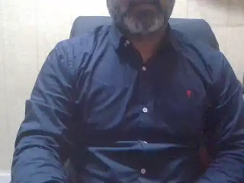 Snapshot of hairymaster95 chatting on February 2025 04:06:01 AM hairymaster95 online show from February 2025 04:06:01 AM