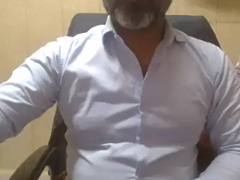 Snapshot of hairymaster95 chatting on February 2025 07:13:01 AM hairymaster95 online show from February 2025 07:13:01 AM