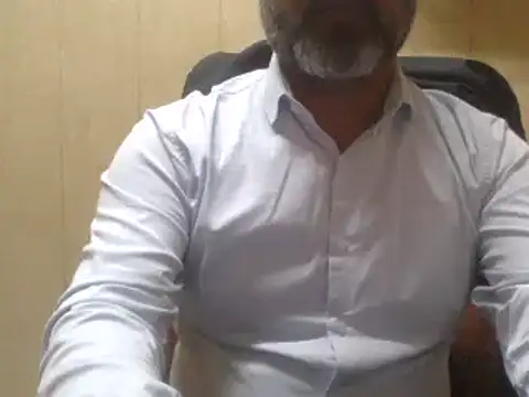 Snapshot of hairymaster95 chatting on February 2025 03:58:01 AM hairymaster95 online show from February 2025 03:58:01 AM