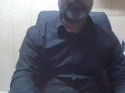 Snapshot of hairymaster95 chatting on February 2025 01:00:02 PM hairymaster95 online show from February 2025 01:00:02 PM