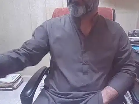 Snapshot of hairymaster95 chatting on September 2025 04:06:02 AM hairymaster95 online show from September 2025 04:06:02 AM