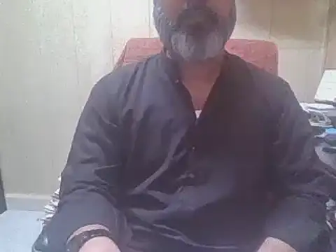 Snapshot of hairymaster95 chatting on October 2025 06:21:02 AM hairymaster95 online show from October 2025 06:21:02 AM