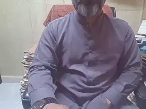 Snapshot of hairymaster95 chatting on October 2025 05:39:01 AM hairymaster95 online show from October 2025 05:39:01 AM