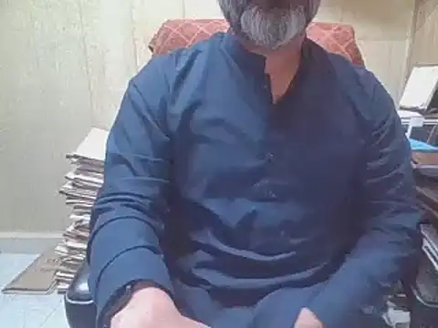 Snapshot of hairymaster95 chatting on October 2025 03:47:01 AM hairymaster95 online show from October 2025 03:47:01 AM