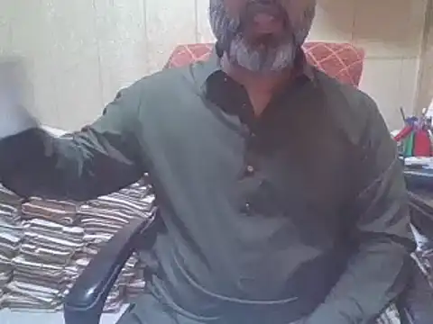 Snapshot of hairymaster95 chatting on October 2025 03:36:02 AM hairymaster95 online show from October 2025 03:36:02 AM