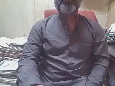 Snapshot of hairymaster95 chatting on November 2025 04:23:02 AM hairymaster95 online show from November 2025 04:23:02 AM