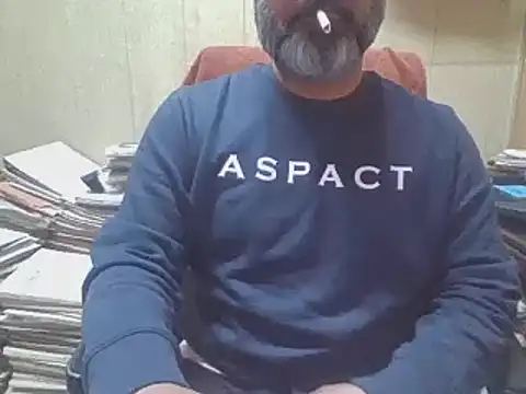 Snapshot of hairymaster95 chatting on November 2025 07:25:01 AM hairymaster95 online show from November 2025 07:25:01 AM