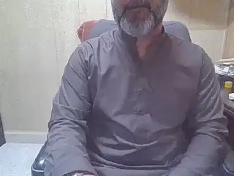 Snapshot of hairymaster95 chatting on April 2026 04:15:02 AM hairymaster95 online show from April 2026 04:15:02 AM