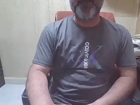 Snapshot of hairymaster95 chatting on May 2026 06:41:01 AM hairymaster95 online show from May 2026 06:41:01 AM