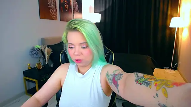 EnergyBunny 1 online show from October 2025 07:33:02 PM