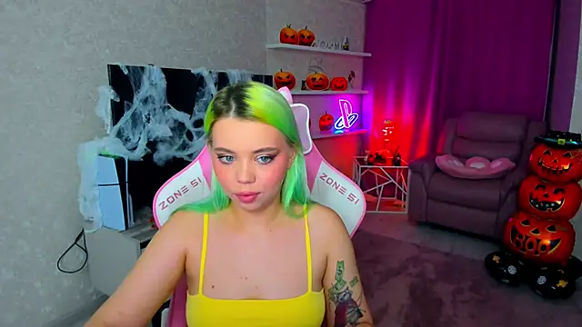 EnergyBunny 1 online show from October 2025 05:13:02 PM