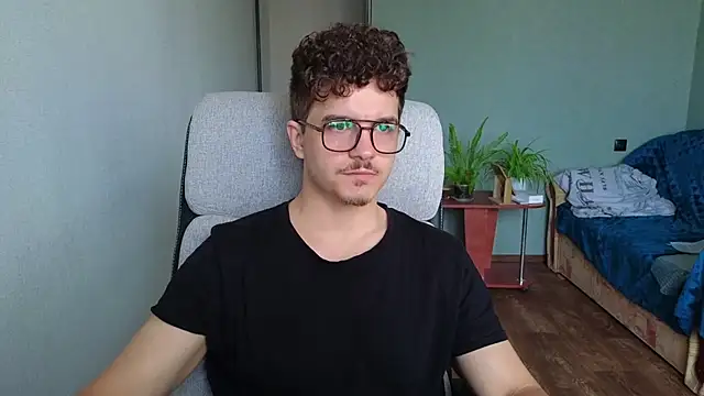 Remy Miles online show from October 2025 07:12:02 AM