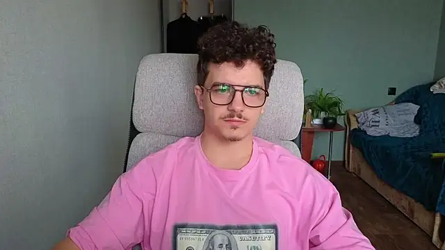 Remy Miles online show from November 2025 08:25:02 AM