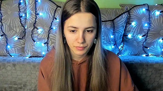 MaggieCake online show from January 2025 05:54:01 AM