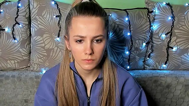 MaggieCake online show from January 2025 05:58:01 AM