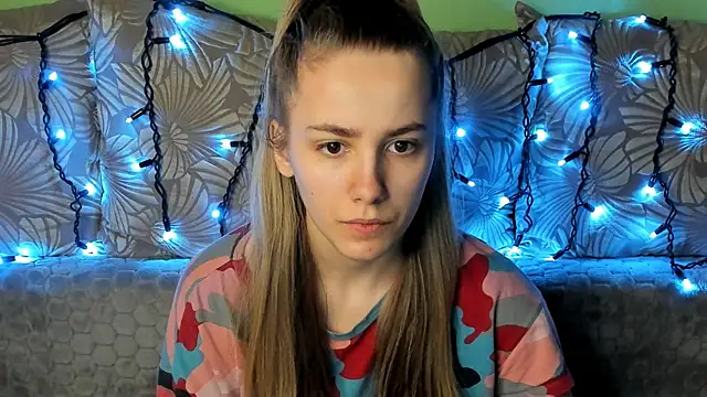 MaggieCake online show from January 2025 05:30:01 AM