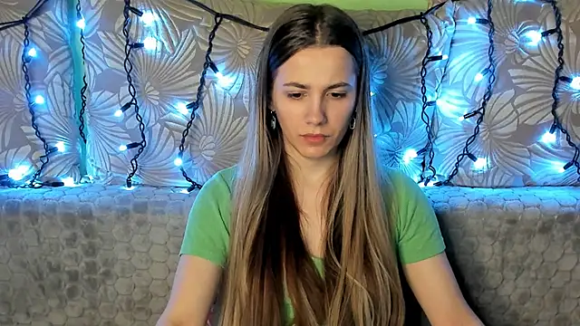 MaggieCake online show from February 2025 04:25:02 AM