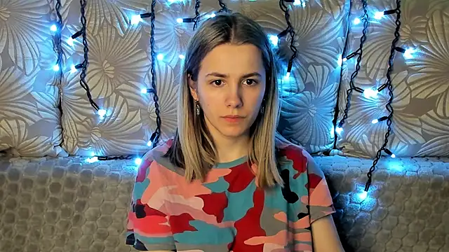 MaggieCake online show from March 2025 01:16:01 AM