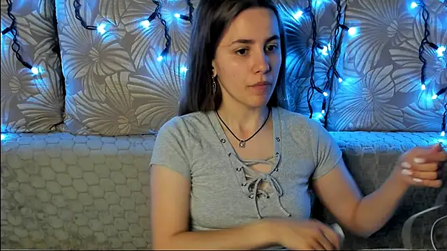 Snapshot of MaggieCake chatting on June 2026 02:53:01 AM MaggieCake online show from June 2026 02:53:01 AM