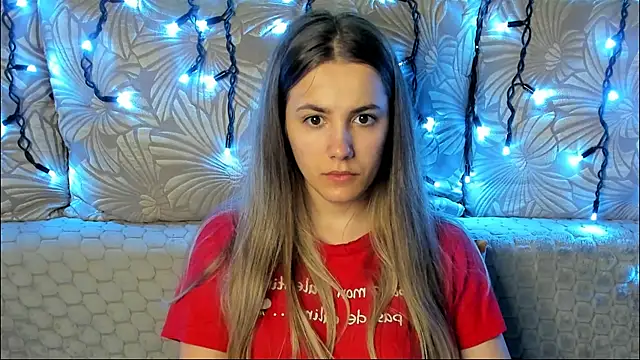 Snapshot of MaggieCake chatting on July 2026 01:41:01 AM MaggieCake online show from July 2026 01:41:01 AM
