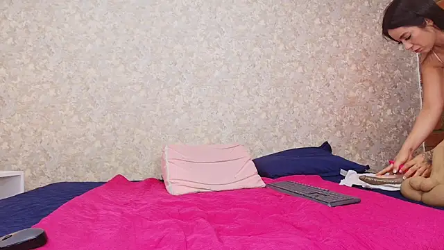 Snapshot of samanta_360 chatting on September 2025 12:05:01 PM samanta 360 online show from September 2025 12:05:01 PM