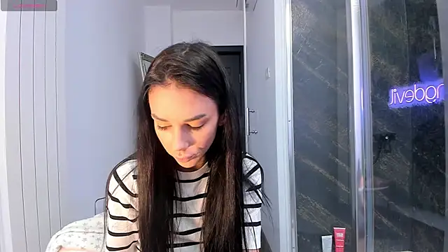 Snapshot of realhotfallingdevil chatting on September 2025 03:52:02 AM realhotfallingdevil online show from September 2025 03:52:02 AM