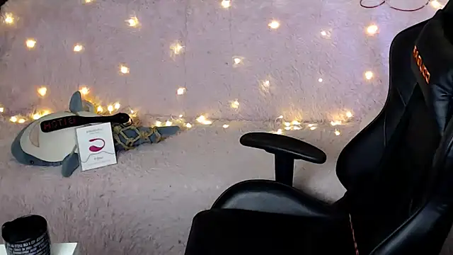 Ginger Stay online show from March 2025 09:30:01 AM