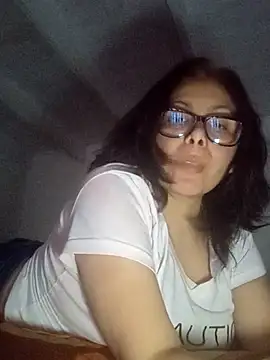 Anypink online show from November 2025 10:31:02 PM