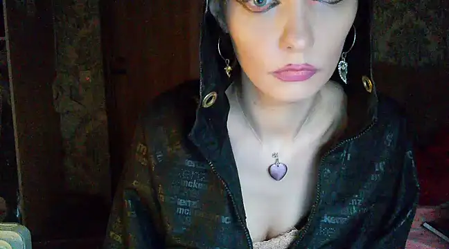 Snapshot of WildMissNiks chatting on December 2024 11:36:02 AM WildMissNiks online show from December 2024 11:36:02 AM