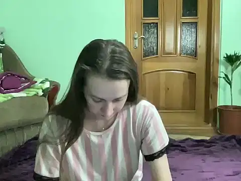 Snapshot of AngelTough20 chatting on October 2025 09:56:01 PM AngelTough20 online show from October 2025 09:56:01 PM