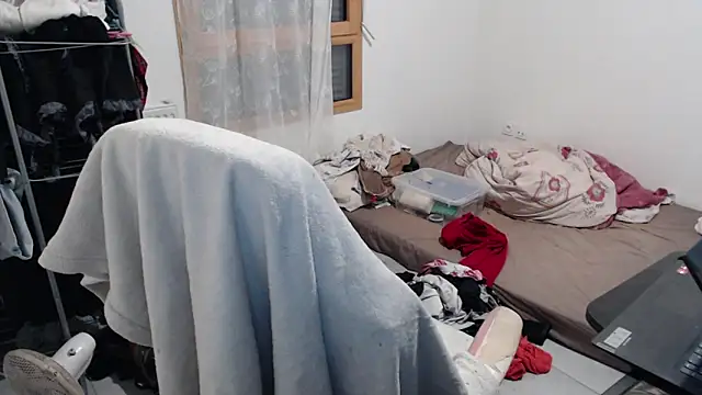 Snapshot of missthon0 chatting on November 2025 11:42:02 AM missthon0 online show from November 2025 11:42:02 AM