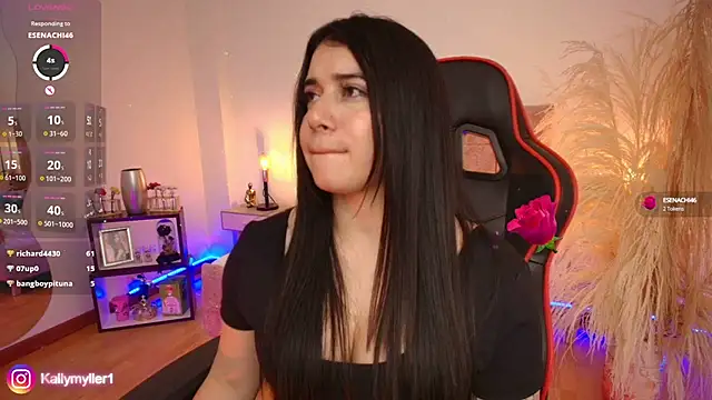 Snapshot of KallyMyller1 chatting on January 2025 01:47:01 AM KallyMyller1 online show from January 2025 01:47:01 AM