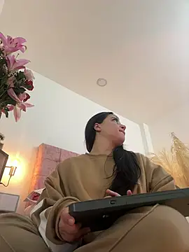 Snapshot of KallyMyller1 chatting on February 2025 03:20:02 PM KallyMyller1 online show from February 2025 03:20:02 PM