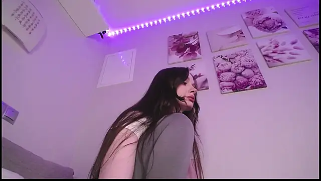 Snapshot of Agness_sweet chatting on February 2025 08:24:02 AM Agness sweet online show from February 2025 08:24:02 AM