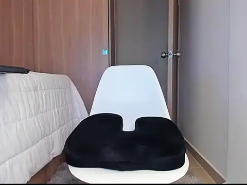 Sirs papi online show from February 2026 06:26:01 AM