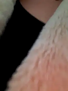 Snapshot of Dirtyfeelin chatting on March 2025 04:35:01 PM Dirtyfeelin online show from March 2025 04:35:01 PM