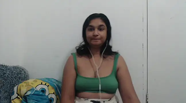 Snapshot of Indianbloom- chatting on January 2025 12:33:01 AM Indianbloom- online show from January 2025 12:33:01 AM