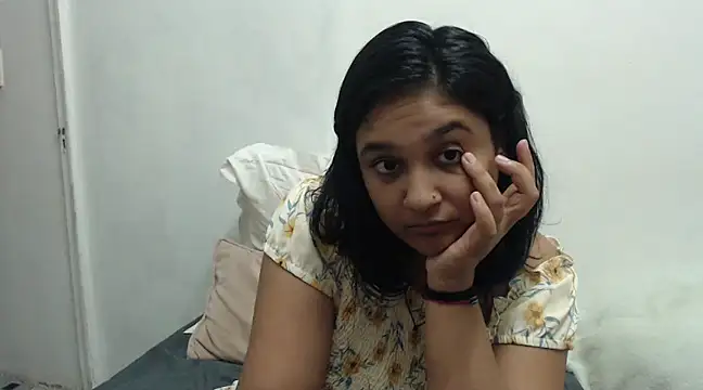 Snapshot of Indianbloom- chatting on February 2025 08:39:02 AM Indianbloom- online show from February 2025 08:39:02 AM