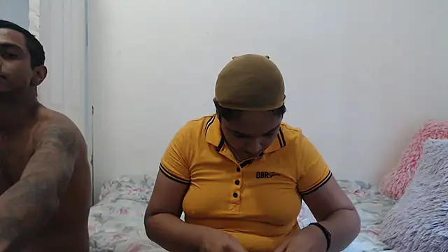 Snapshot of Indianbloom- chatting on February 2025 01:40:02 PM Indianbloom- online show from February 2025 01:40:02 PM