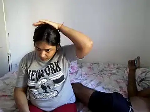 Snapshot of Indianbloom- chatting on March 2025 01:17:02 PM Indianbloom- online show from March 2025 01:17:02 PM