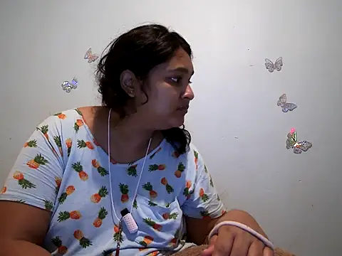 Snapshot of Indianbloom- chatting on October 2025 10:16:01 PM Indianbloom- online show from October 2025 10:16:01 PM