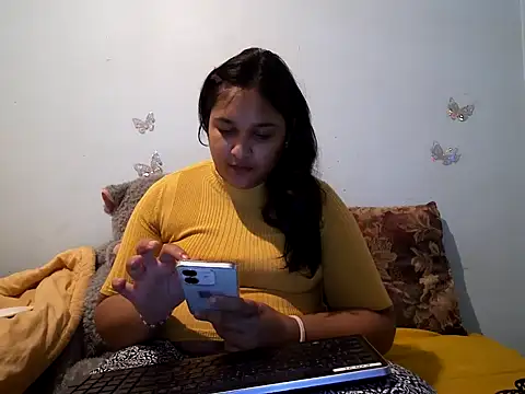 Snapshot of Indianbloom- chatting on October 2025 07:35:02 PM Indianbloom- online show from October 2025 07:35:02 PM