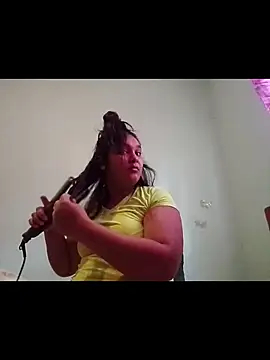 Snapshot of Indianbloom- chatting on October 2025 09:00:01 AM Indianbloom- online show from October 2025 09:00:01 AM