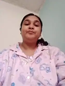 Snapshot of Indianbloom- chatting on November 2025 09:37:02 AM Indianbloom- online show from November 2025 09:37:02 AM