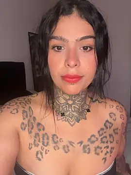 curvyliciousss online show from January 2025 11:50:01 PM