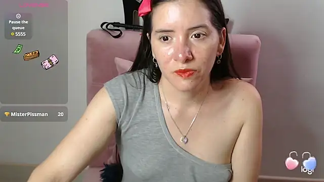 Snapshot of spicey_latina chatting on January 2025 07:32:01 PM spicey latina online show from January 2025 07:32:01 PM