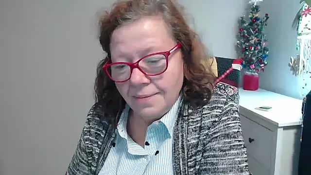 Snapshot of Adelewildx chatting on December 2024 05:39:02 AM Adelewildx online show from December 2024 05:39:02 AM