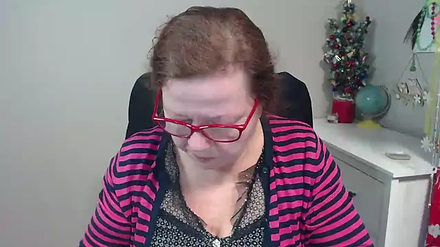 Snapshot of Adelewildx chatting on January 2025 05:30:01 AM Adelewildx online show from January 2025 05:30:01 AM